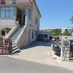 Kozala בית הארחה רייקה